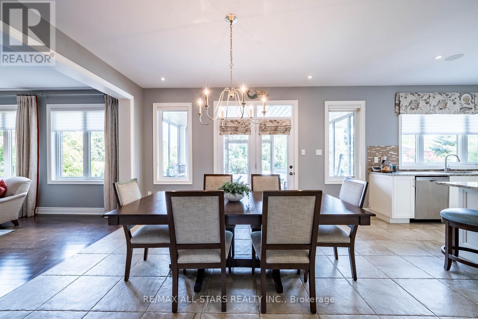 35 Somer Rumm Court, Whitchurch-Stouffville, Ontario  L4A 1X8 - Photo 14 - N12462258