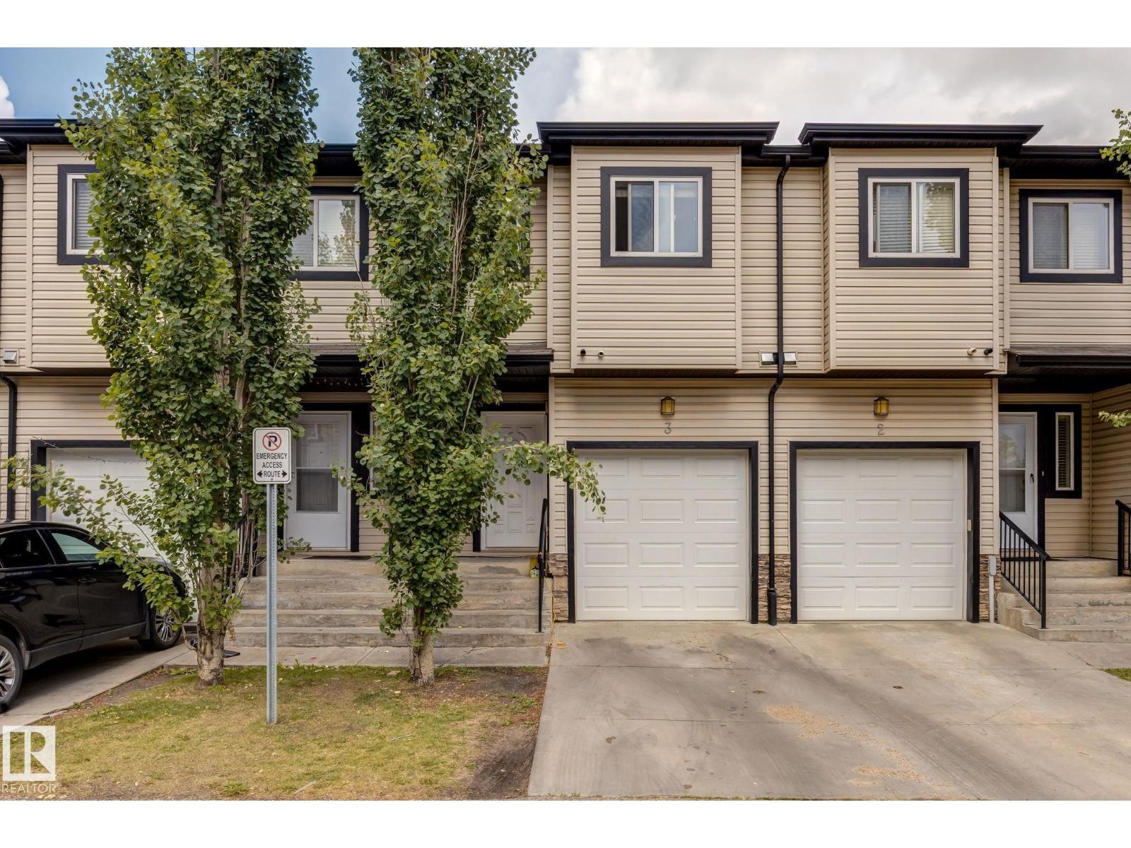 #3 1820 34 AV NW, Edmonton, Alberta