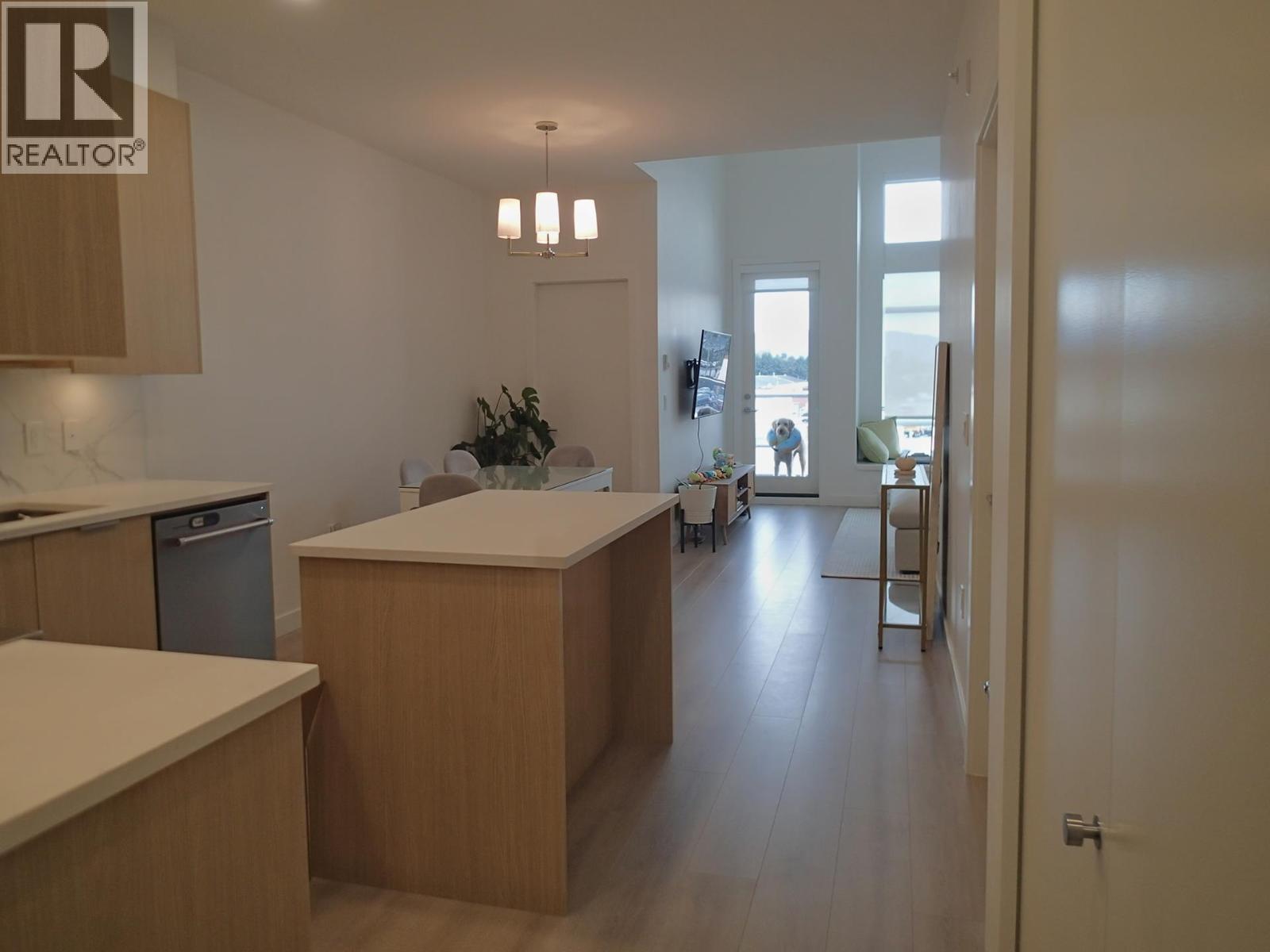 406 7799 17th Street, Burnaby, British Columbia  V3N 0J5 - Photo 11 - R3059076