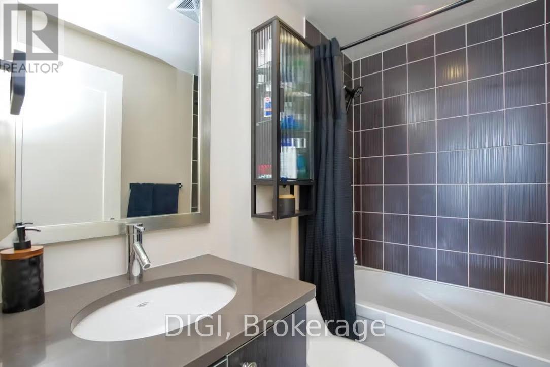 1107 - 825 Church Street, Toronto, Ontario  M4W 3Z4 - Photo 6 - C12470462