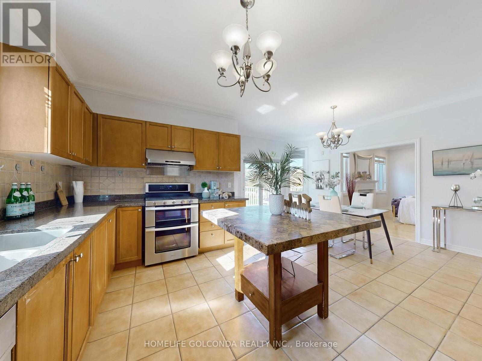 4 Deer Ridge Road, Uxbridge, Ontario  L0C 1A0 - Photo 19 - N12470473