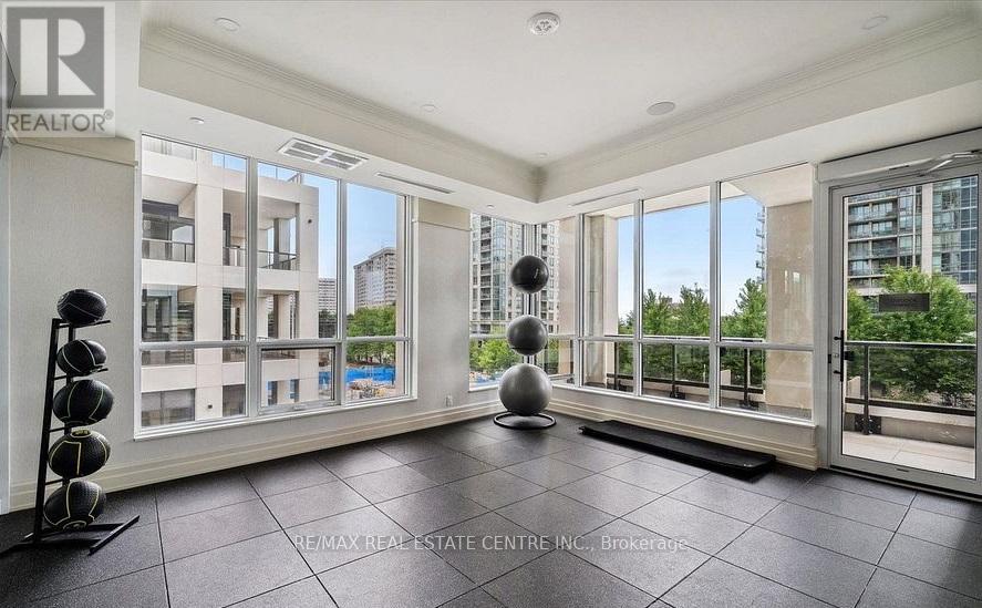 3703 - 36 Elm Drive, Mississauga, Ontario  L5B 1L9 - Photo 8 - W12470471