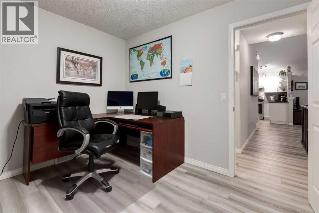 138 West Creek Springs, Chestermere, Alberta  T1X 1N8 - Photo 19 - A2264617