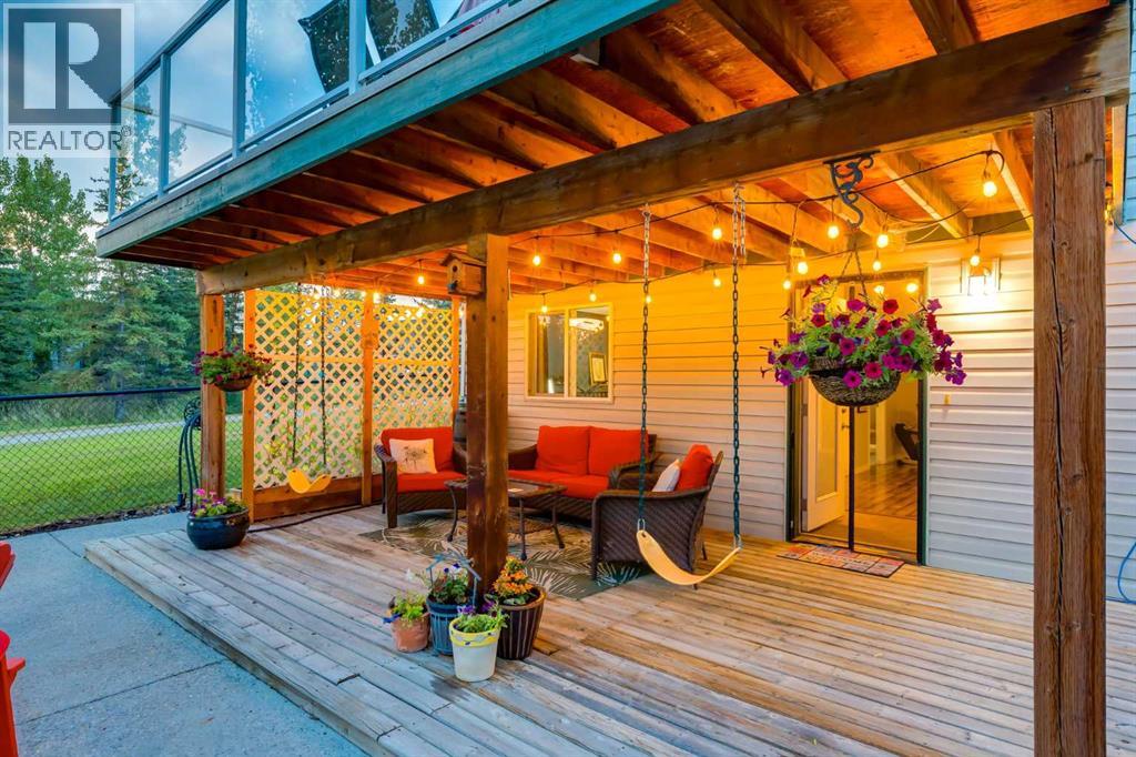 138 West Creek Springs, Chestermere, Alberta  T1X 1N8 - Photo 3 - A2264617