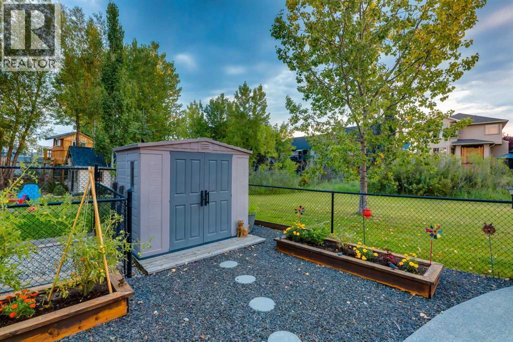 138 West Creek Springs, Chestermere, Alberta  T1X 1N8 - Photo 37 - A2264617