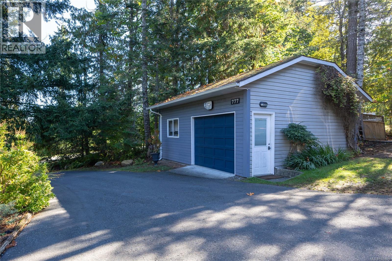 777 Salsbury Rd, Courtenay, British Columbia  V9N 9M2 - Photo 2 - 1006818