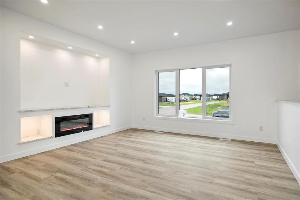 81 Harvest Bay, Blumenort, Manitoba  R0A 1C0 - Photo 8 - 202526762