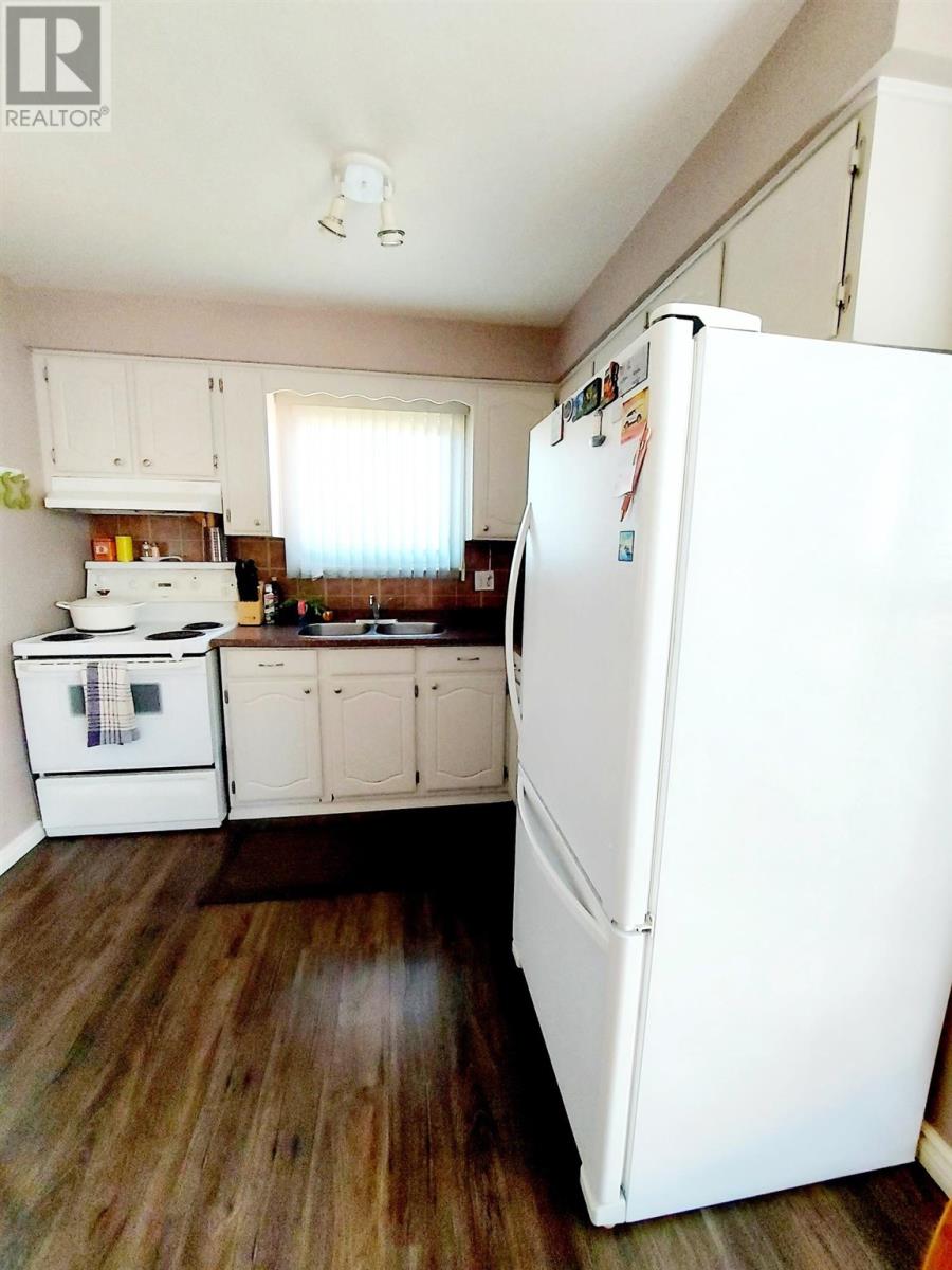 27 Canberra Cres, Elliot Lake, Ontario  P5A 2M5 - Photo 8 - SM252955