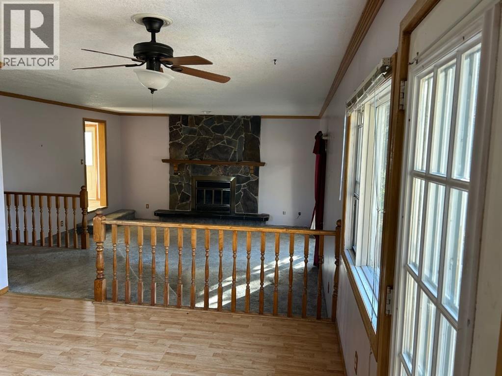 210 5 Street, Warner, Alberta  T0K 2L0 - Photo 11 - A2259444