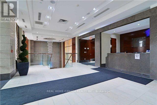 2811 - 310 Burnhamthorpe Road W, Mississauga, Ontario  L5B 4P9 - Photo 3 - W12470483