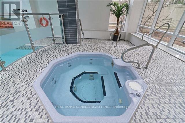 2811 - 310 Burnhamthorpe Road W, Mississauga, Ontario  L5B 4P9 - Photo 9 - W12470483