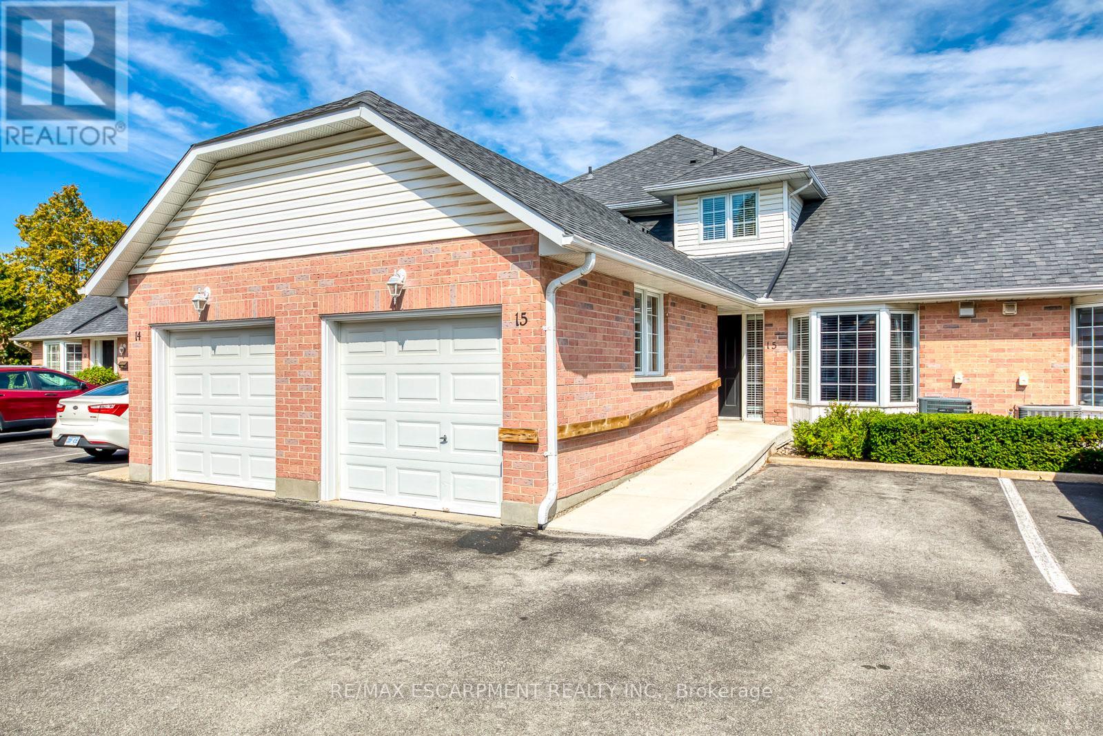 15 - 2435 WOODWARD AVENUE, Burlington, Ontario