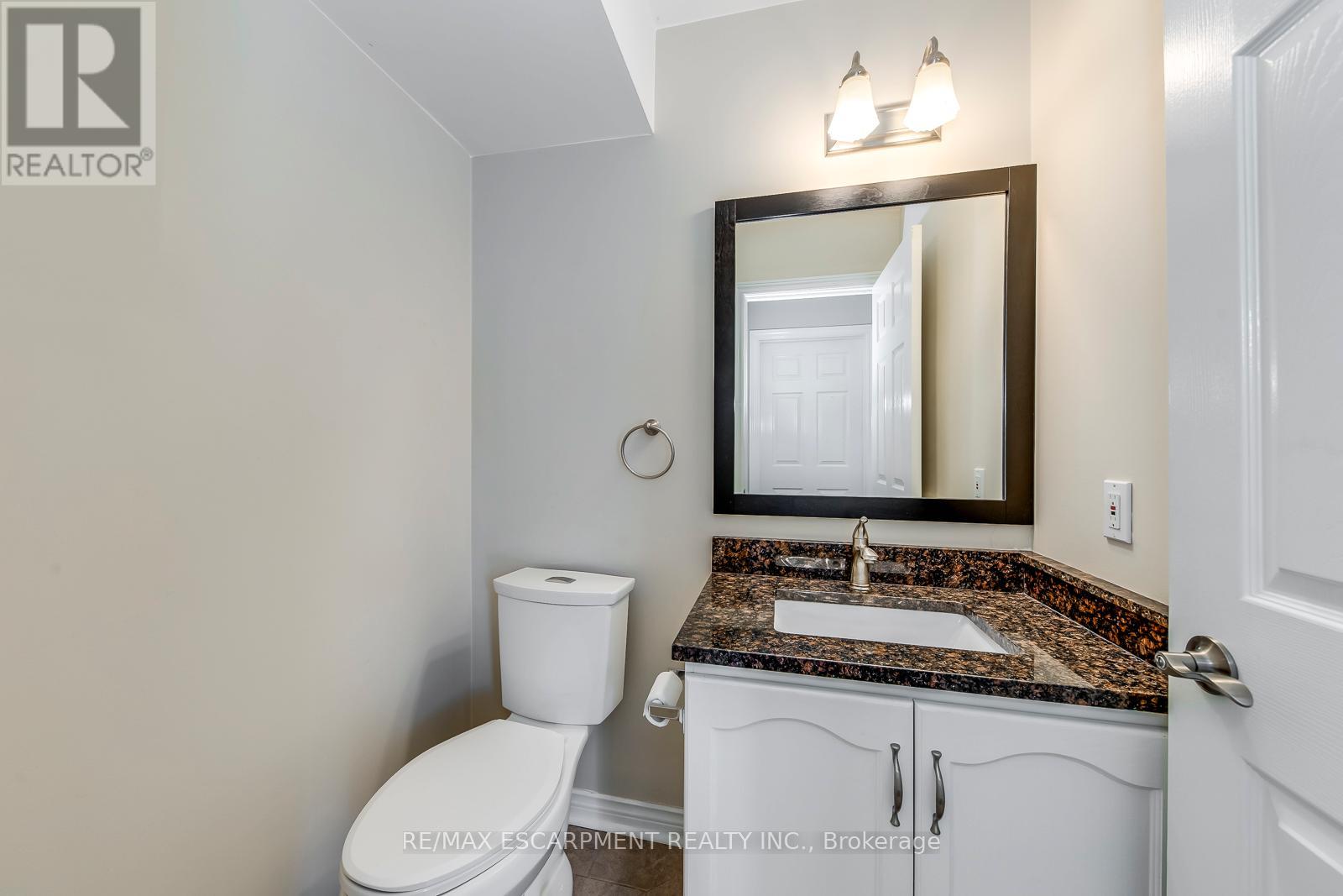 15 - 2435 Woodward Avenue, Burlington, Ontario  L7R 1V2 - Photo 13 - W12470484