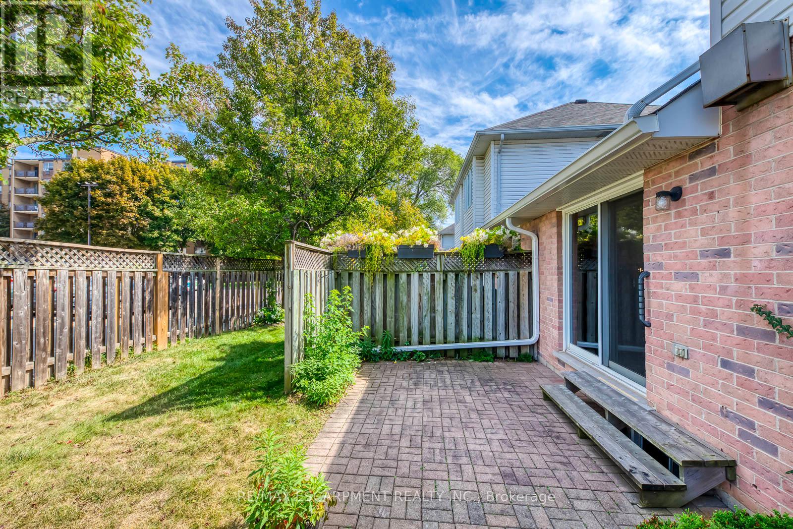 15 - 2435 Woodward Avenue, Burlington, Ontario  L7R 1V2 - Photo 31 - W12470484