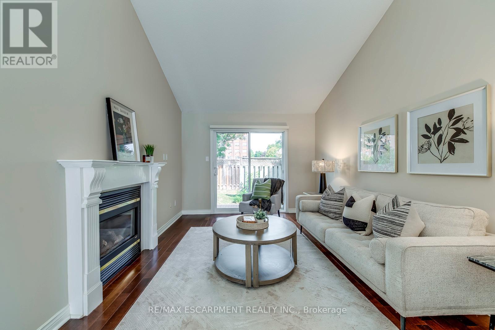 15 - 2435 Woodward Avenue, Burlington, Ontario  L7R 1V2 - Photo 40 - W12470484
