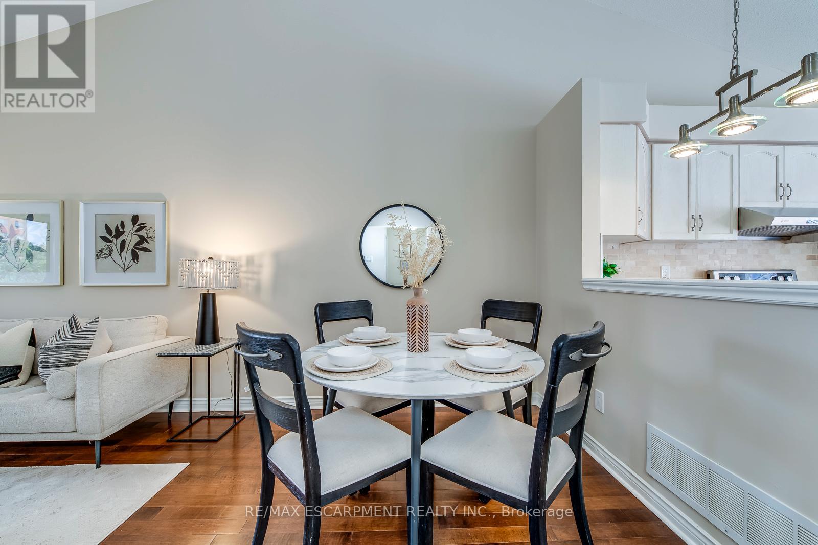 15 - 2435 Woodward Avenue, Burlington, Ontario  L7R 1V2 - Photo 7 - W12470484