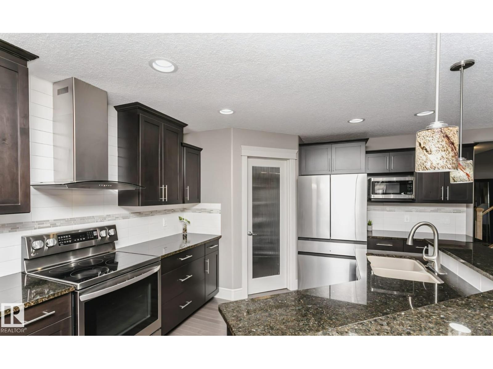 655 178 St Sw Sw, Edmonton, Alberta  T6W 2L6 - Photo 14 - E4462713