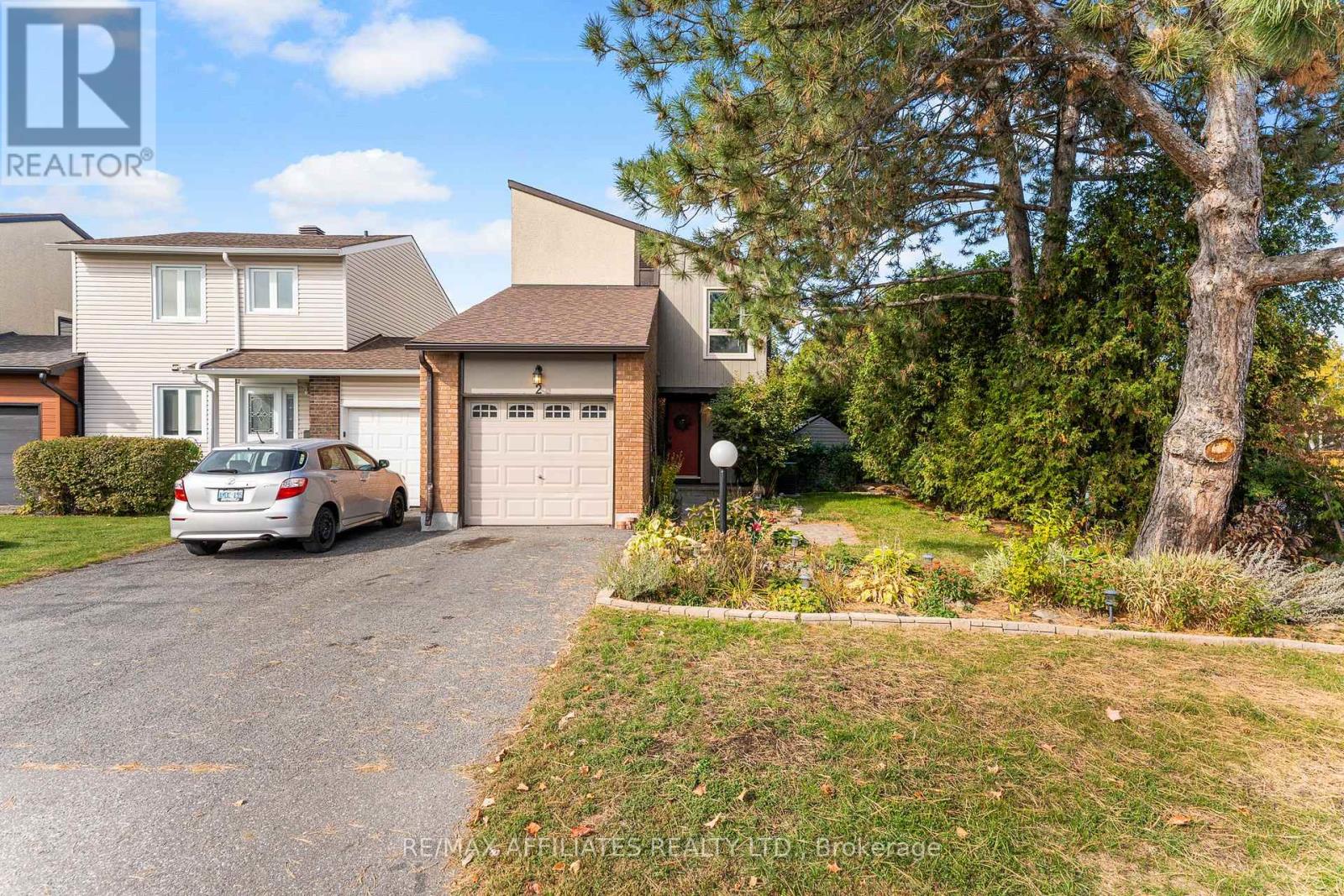 2 TEDWYN DRIVE, Ottawa, Ontario
