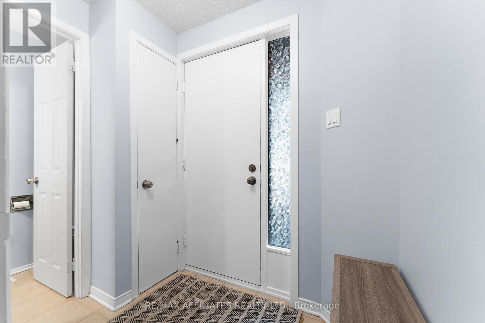 2 Tedwyn Drive, Ottawa, Ontario  K2J 1T8 - Photo 3 - X12470496