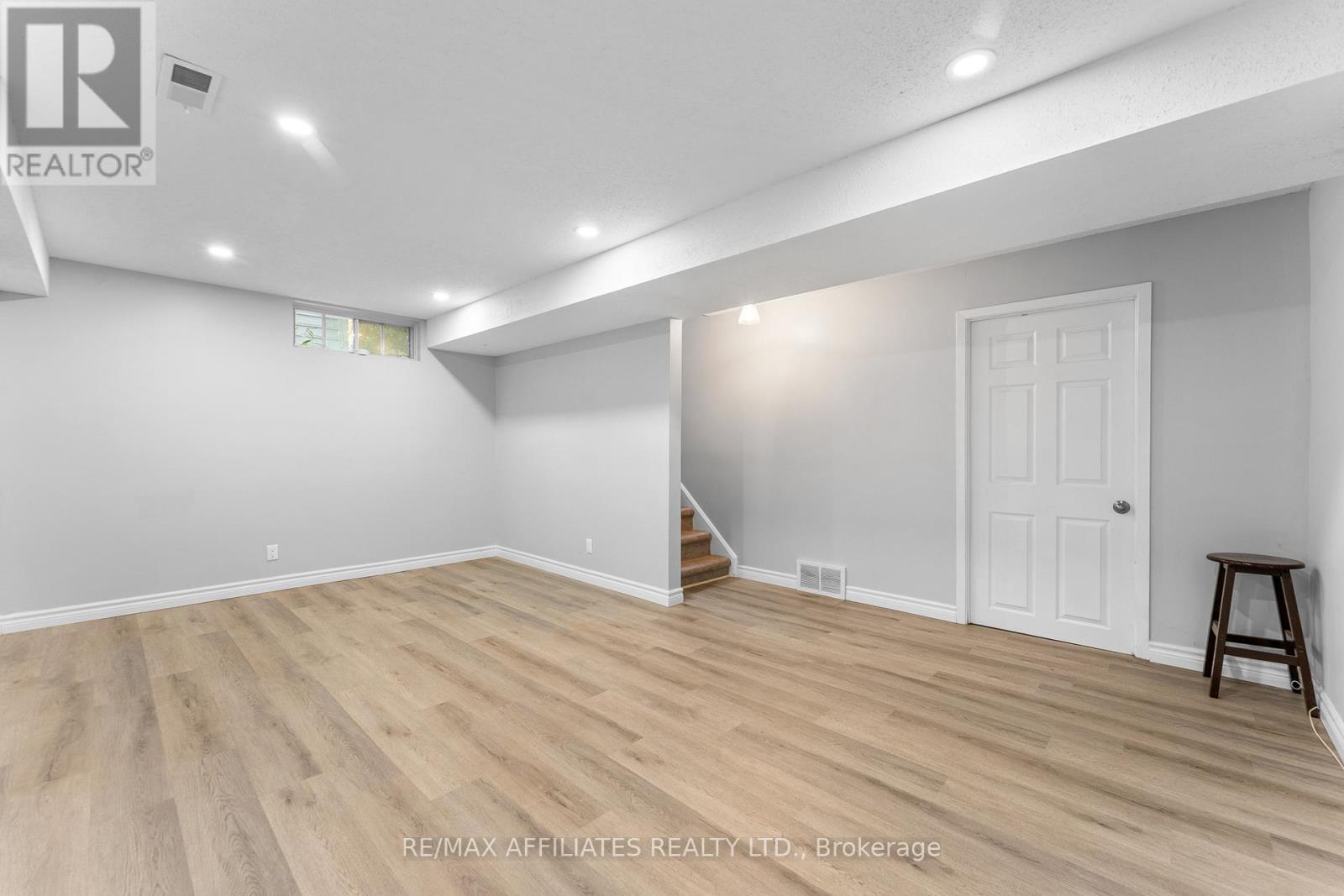 2 Tedwyn Drive, Ottawa, Ontario  K2J 1T8 - Photo 30 - X12470496