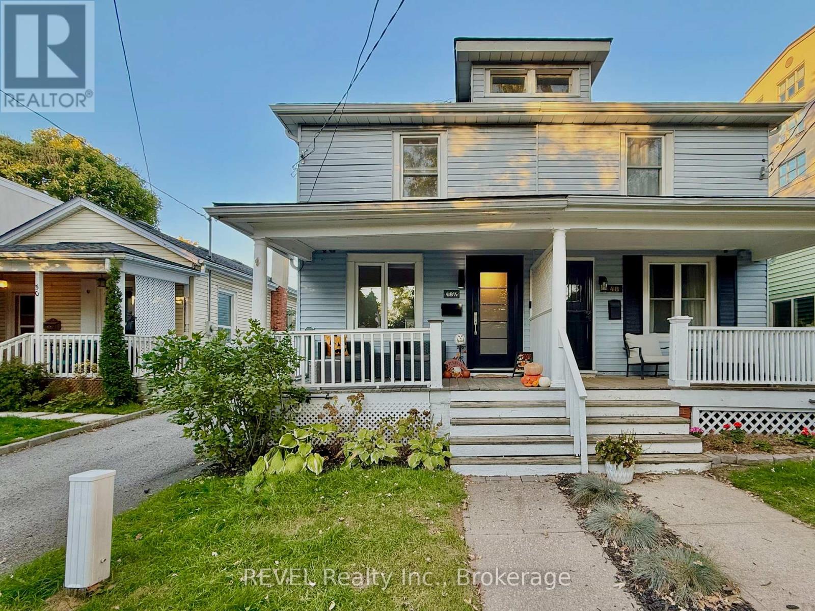 48 1/2 WELLINGTON STREET, St. Catharines, Ontario