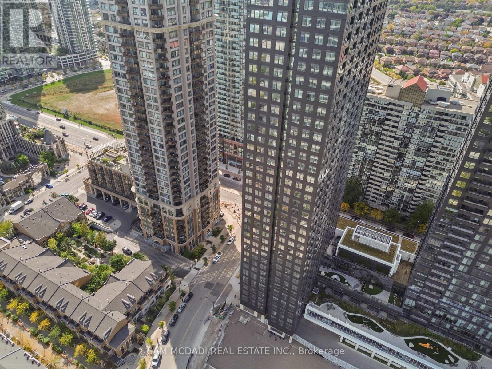 3104 - 395 Square One Drive, Mississauga, Ontario  L5B 0P6 - Photo 13 - W12467214