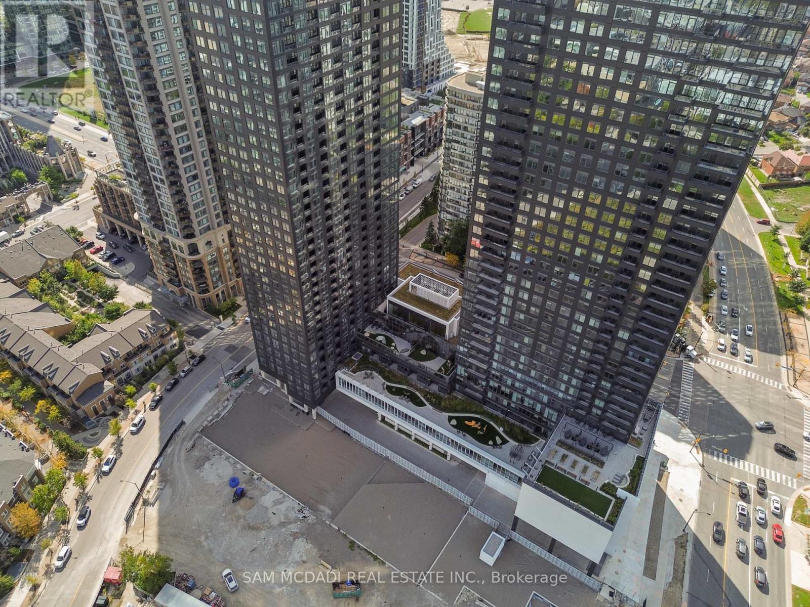 3104 - 395 Square One Drive, Mississauga, Ontario  L5B 0P6 - Photo 17 - W12467214