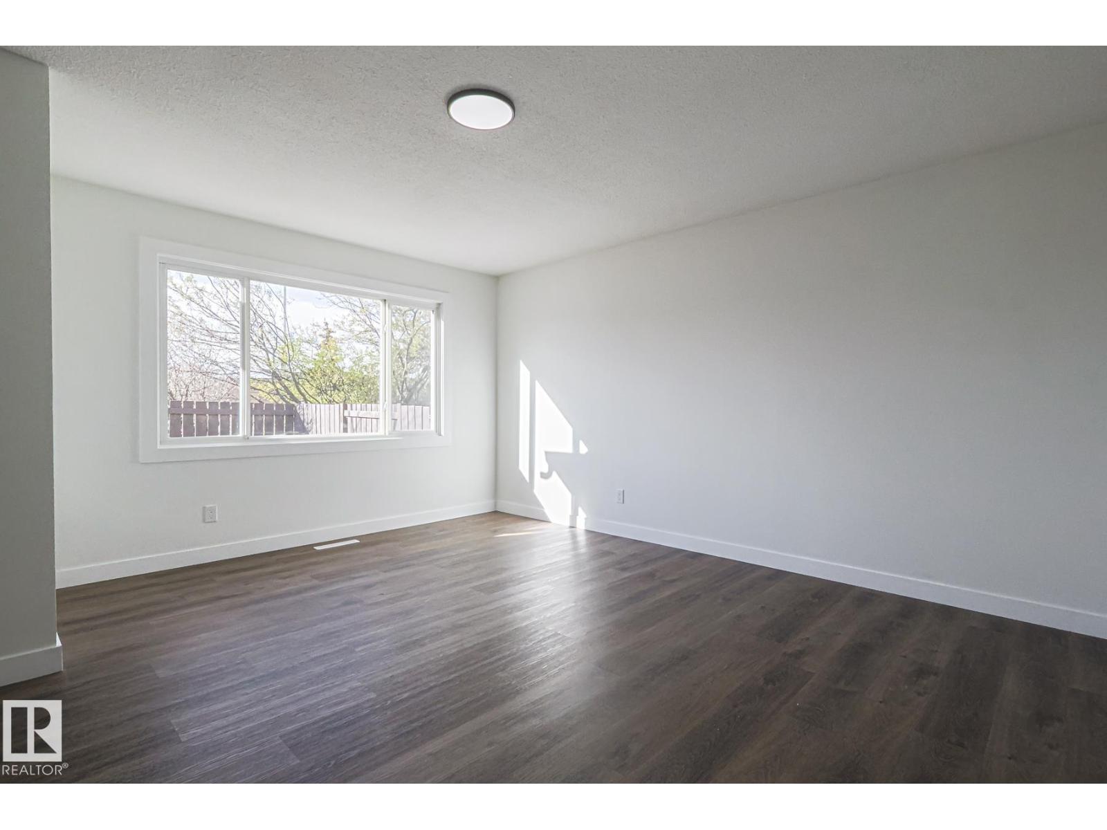 231 Roseland Vg Nw, Edmonton, Alberta  T5E 5R6 - Photo 6 - E4462714