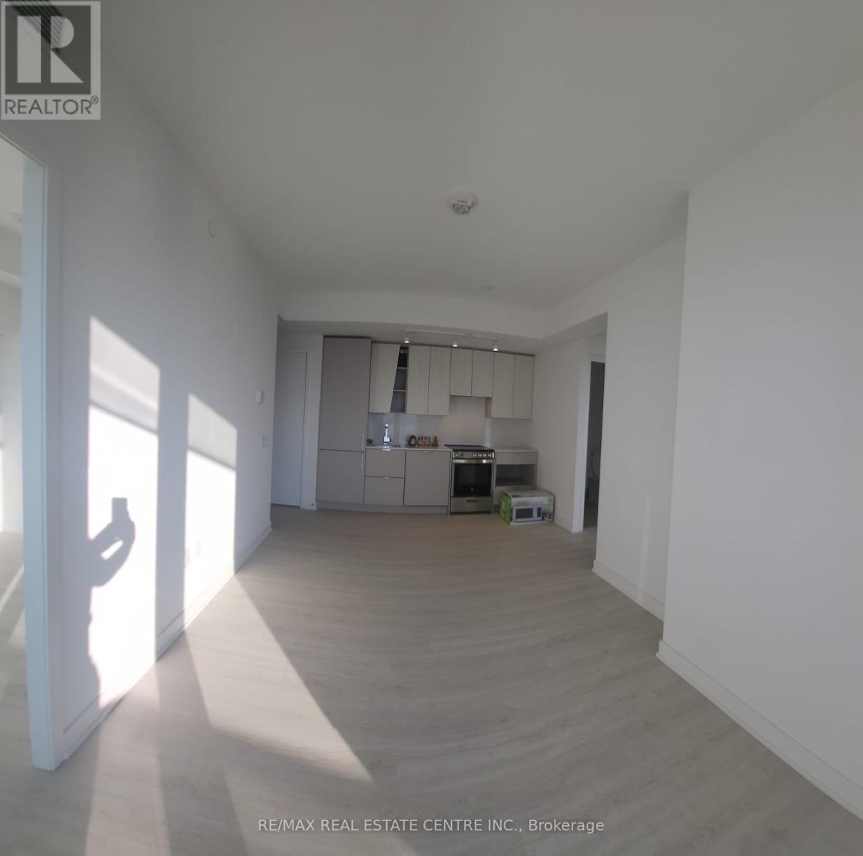 4601 - 3883 Quartz Drive, Mississauga, Ontario  L5B 0M4 - Photo 14 - W12467178