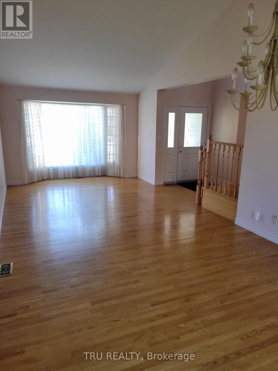 15 George Avenue, Perth, Ontario  K7H 2Y7 - Photo 4 - X12432532