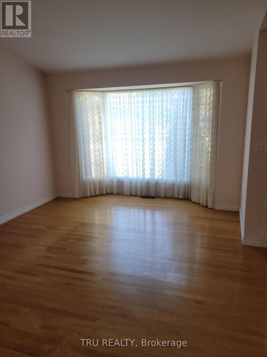 15 George Avenue, Perth, Ontario  K7H 2Y7 - Photo 2 - X12432532