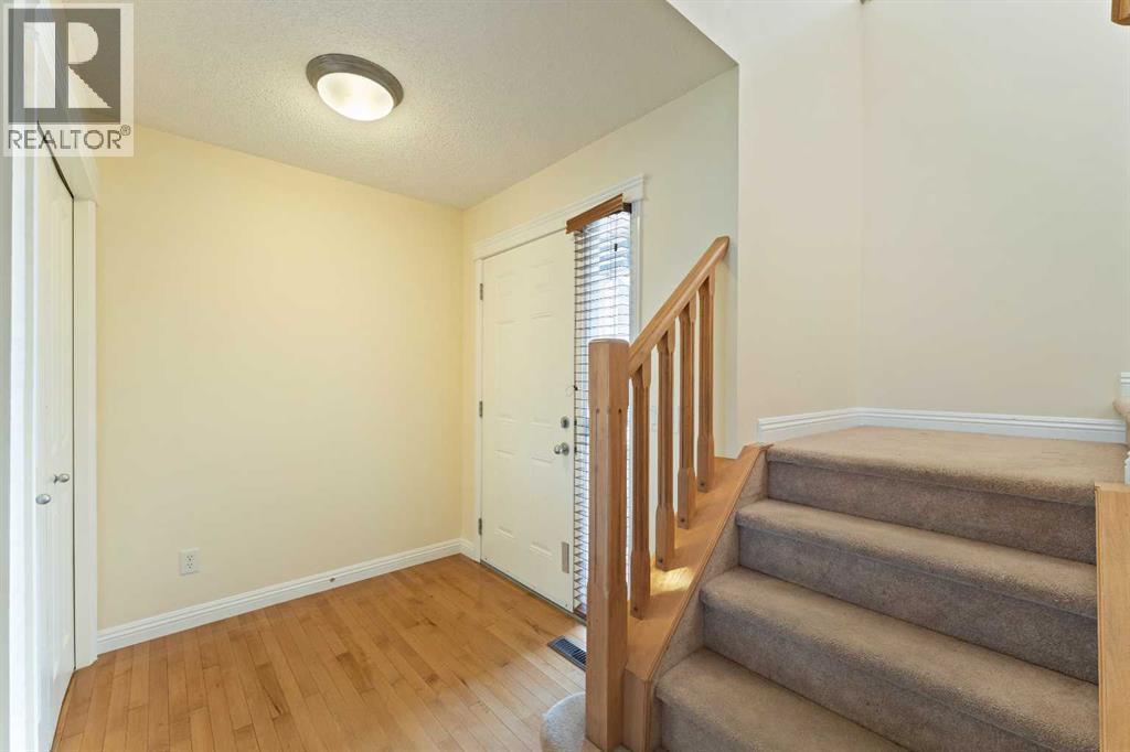 152 Covehaven Terrace Ne, Calgary, Alberta  T3K 0B2 - Photo 2 - A2260531