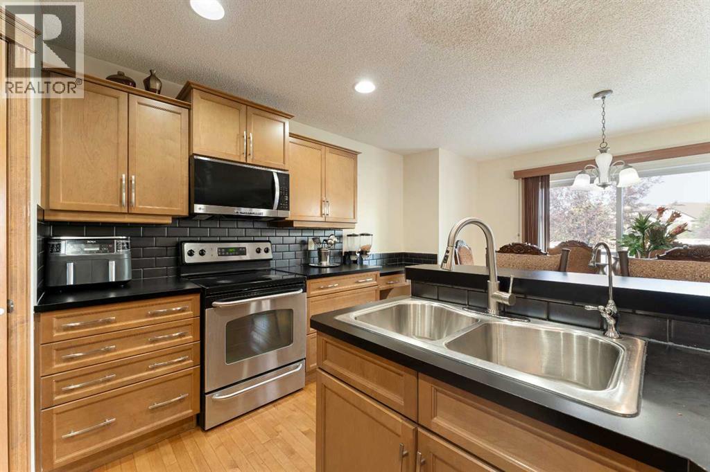 152 Covehaven Terrace Ne, Calgary, Alberta  T3K 0B2 - Photo 7 - A2260531