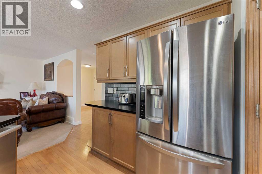 152 Covehaven Terrace Ne, Calgary, Alberta  T3K 0B2 - Photo 8 - A2260531