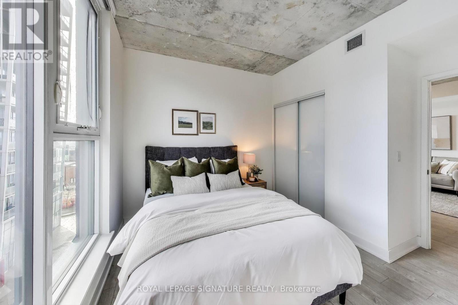 30 Baseball Place, Toronto, Ontario  M4M 0E8 - Photo 18 - E12470499