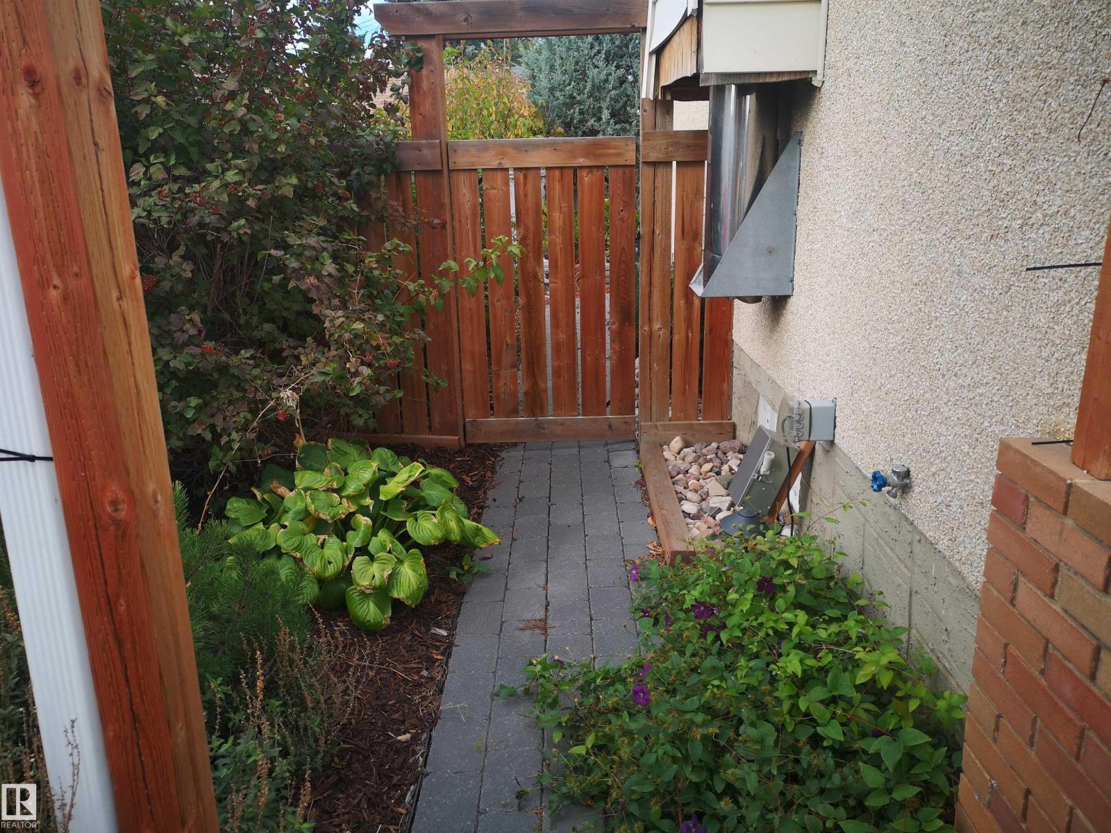 8032 70 Av Nw, Edmonton, Alberta  T6C 0A5 - Photo 37 - E4461068