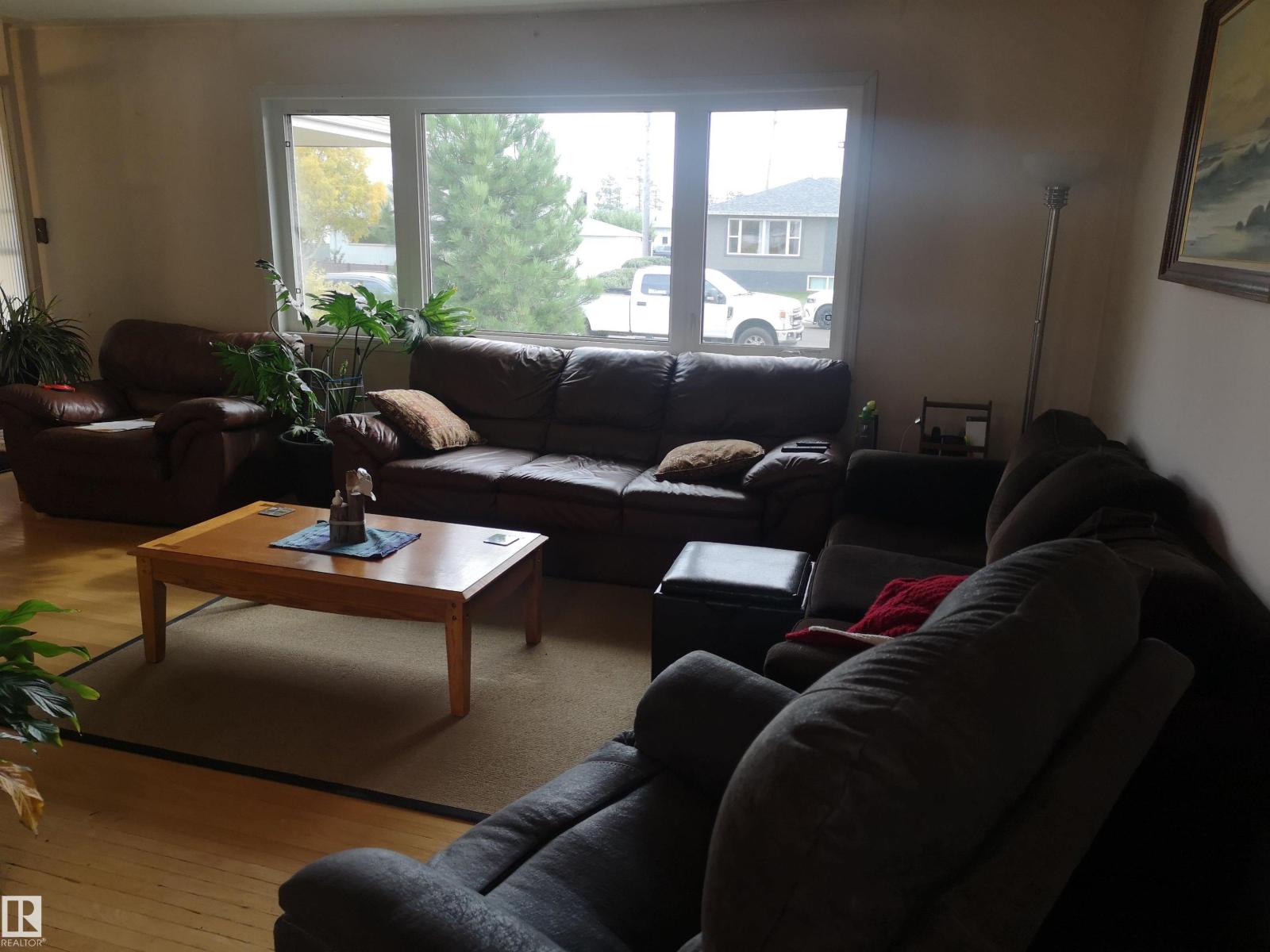 8032 70 Av Nw, Edmonton, Alberta  T6C 0A5 - Photo 9 - E4461068