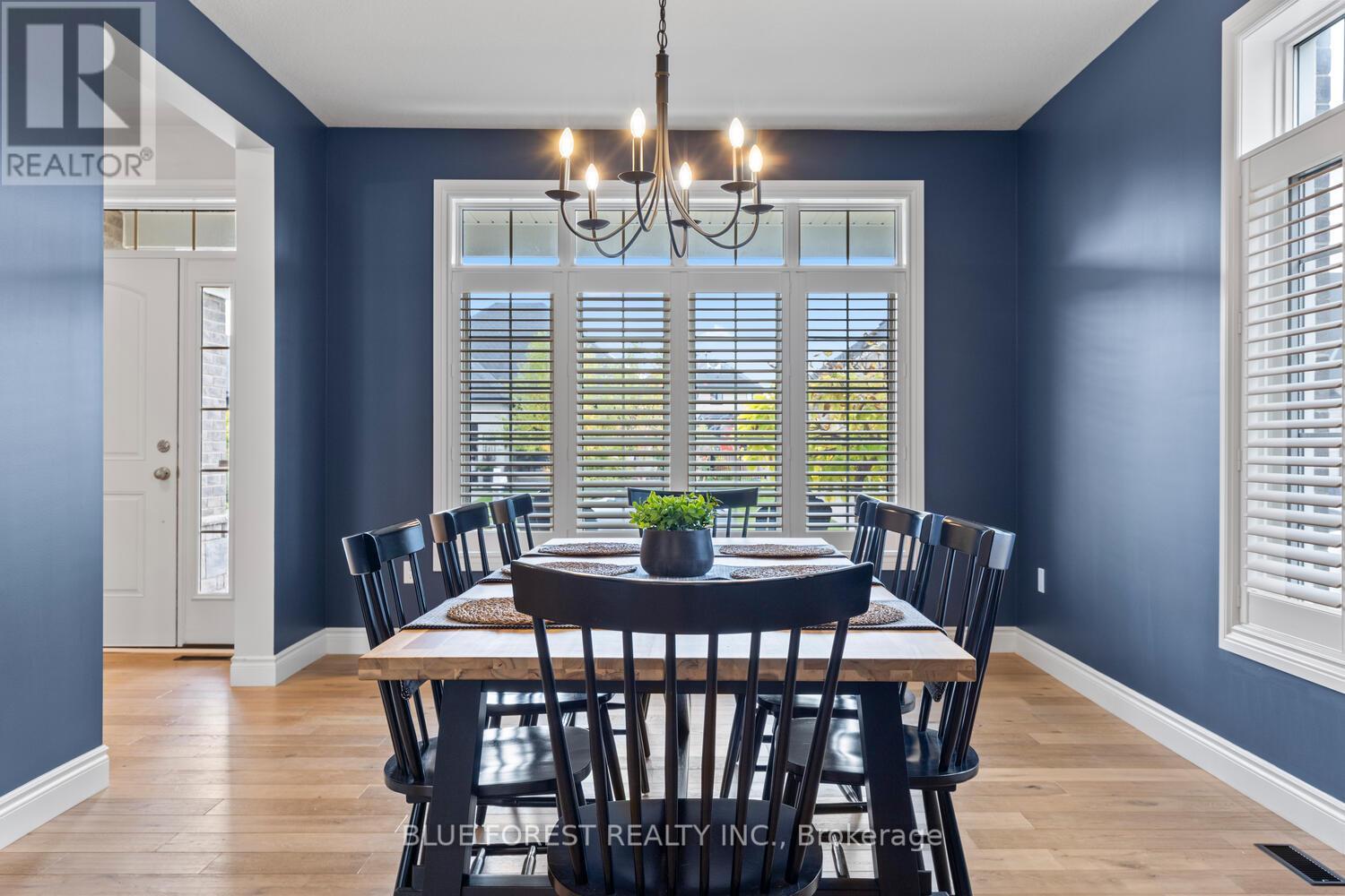 12 Violet Court, Middlesex Centre, Ontario  N0M 2A0 - Photo 6 - X12470505