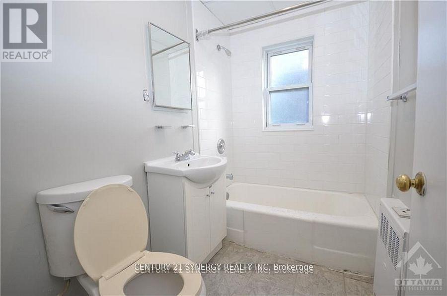 3 - 151 Holmwood Avenue, Ottawa, Ontario  K1S 2P2 - Photo 13 - X12470506