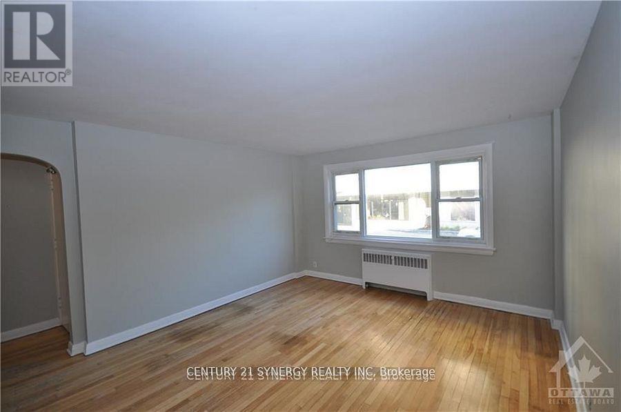 3 - 151 Holmwood Avenue, Ottawa, Ontario  K1S 2P2 - Photo 2 - X12470506