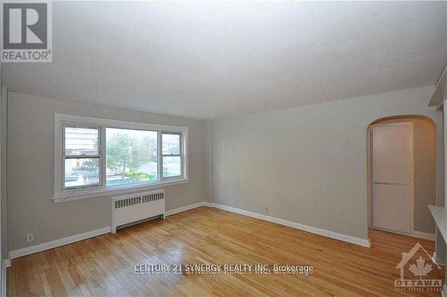 3 - 151 Holmwood Avenue, Ottawa, Ontario  K1S 2P2 - Photo 5 - X12470506