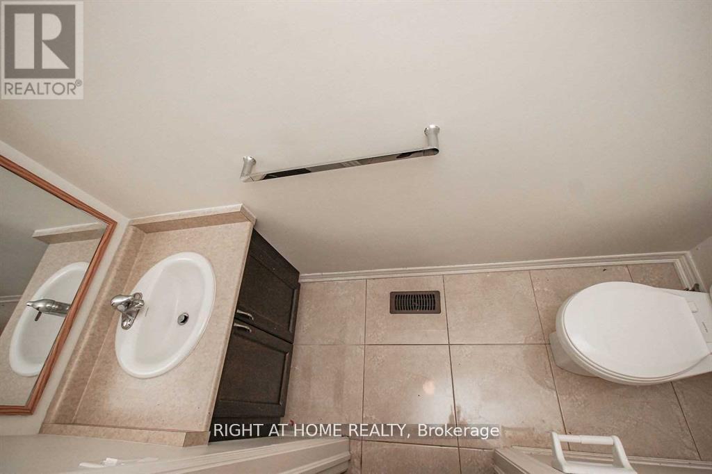 3471 Fourth Line, Oakville, Ontario  L6M 4K6 - Photo 10 - W12470498