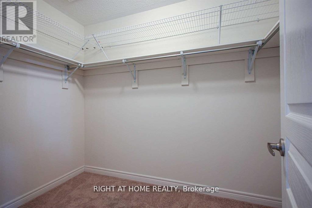3471 Fourth Line, Oakville, Ontario  L6M 4K6 - Photo 13 - W12470498