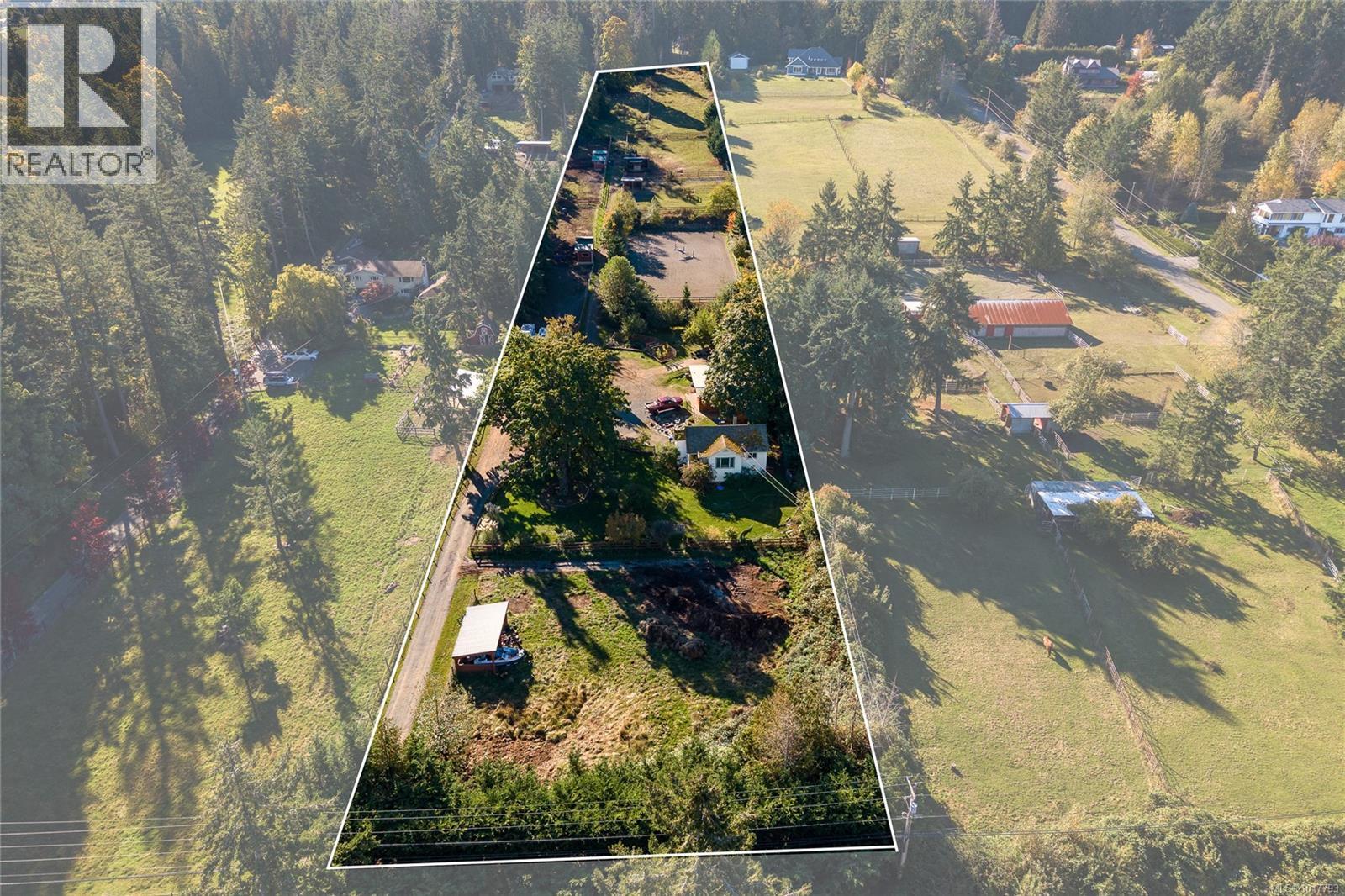 7727 Superior Rd, Lantzville, British Columbia
