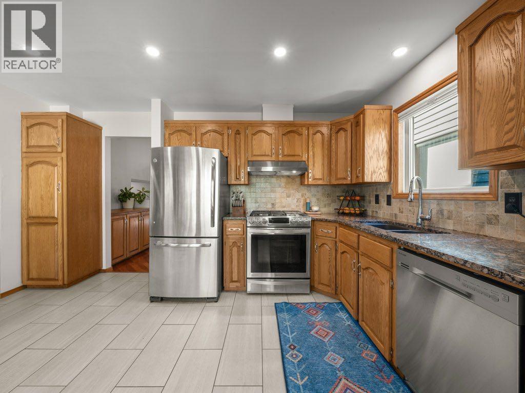 64 Edforth Road Nw, Calgary, Alberta  T3A 3V6 - Photo 9 - A2265000
