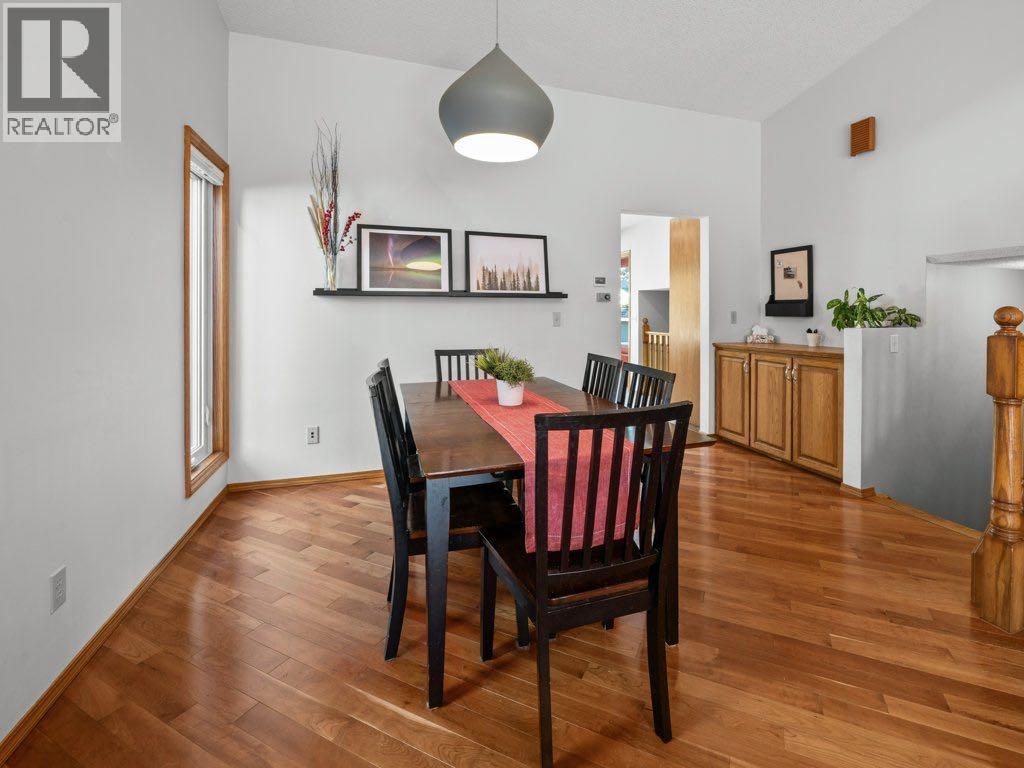 64 Edforth Road Nw, Calgary, Alberta  T3A 3V6 - Photo 6 - A2265000