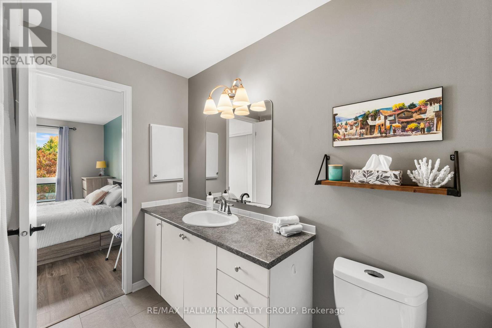 1133 Gablefield Private, Ottawa, Ontario  K1J 1E4 - Photo 24 - X12470513