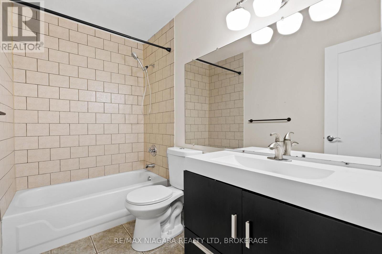 75 - 286 Cushman Road, St. Catharines, Ontario  L2M 6Z2 - Photo 17 - X12470517