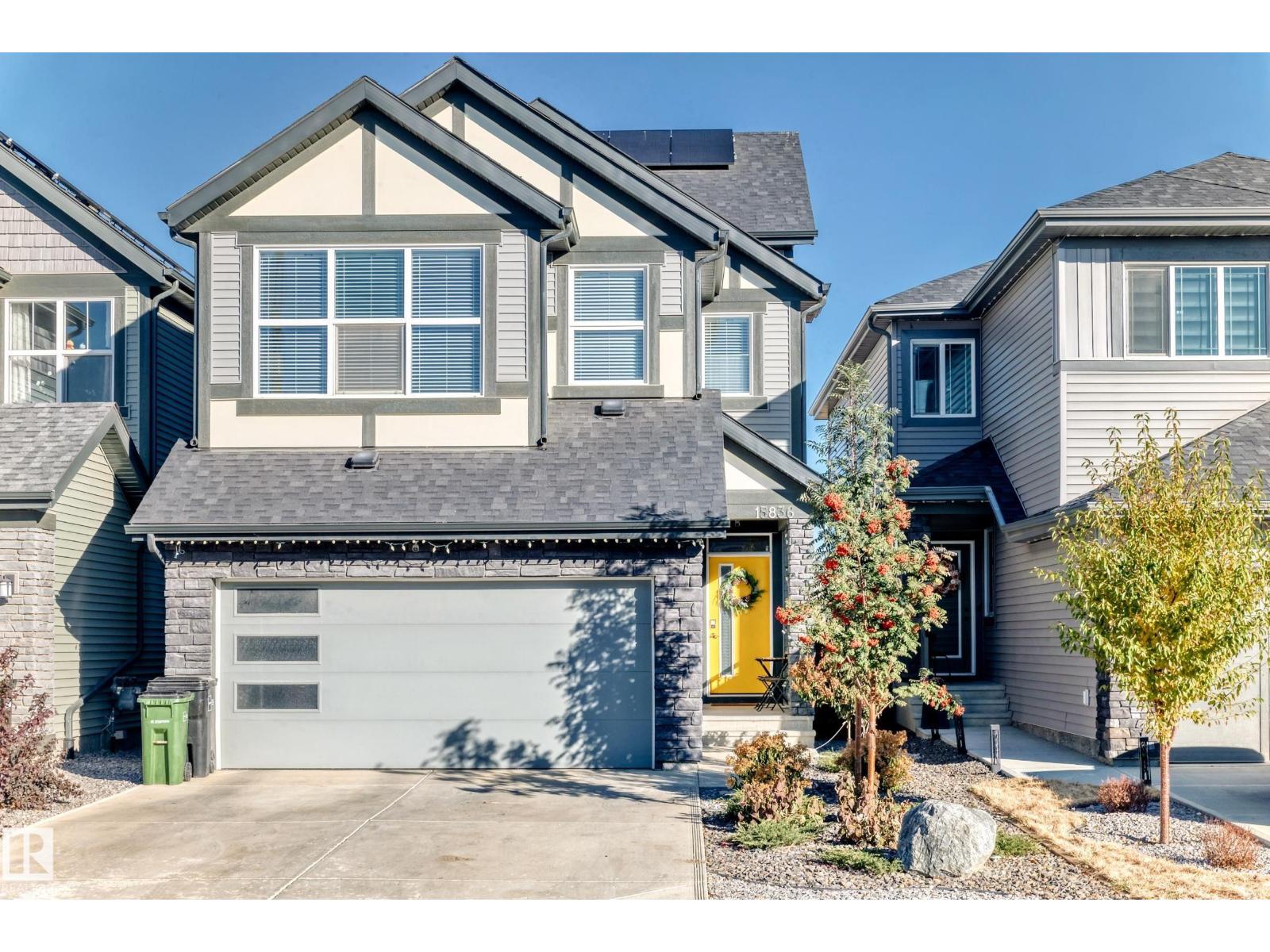 15836 29 AV SW, edmonton, Alberta