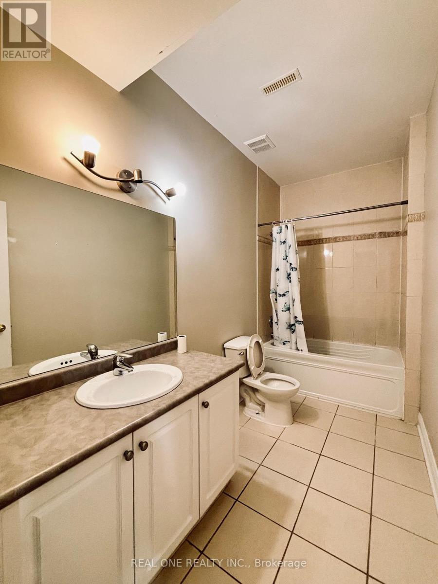 212 Olive Avenue, Toronto, Ontario  M2N 4P6 - Photo 7 - C12445865